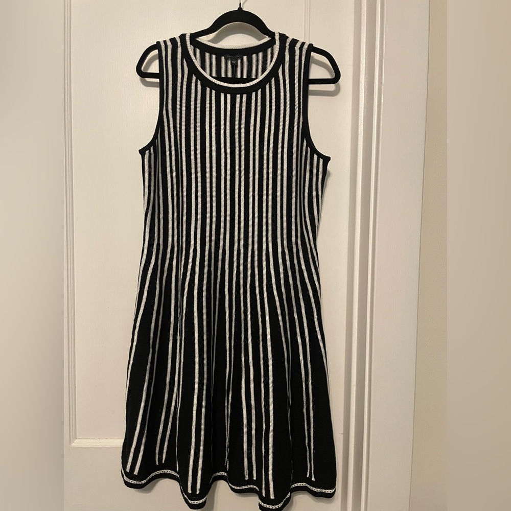 Ann Taylor Women’s Black and White Horizontal Striped Dress Large - NWT